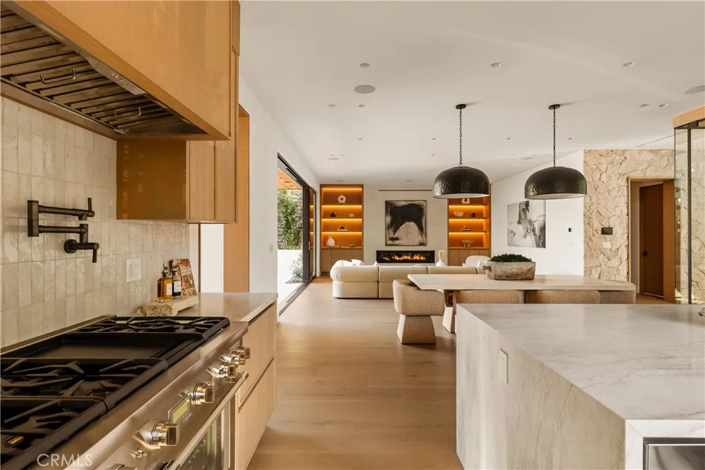 12753 Halkirk Street, Studio City, California 91604 home-pic-16