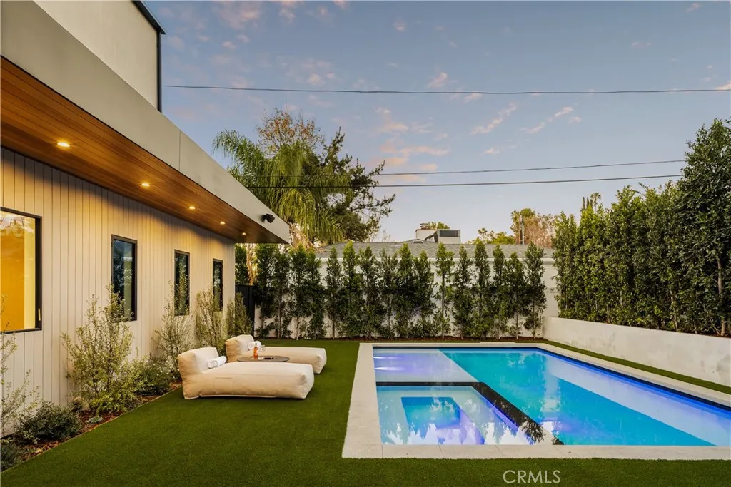 12753 Halkirk Street, Studio City, California 91604 home-pic-20