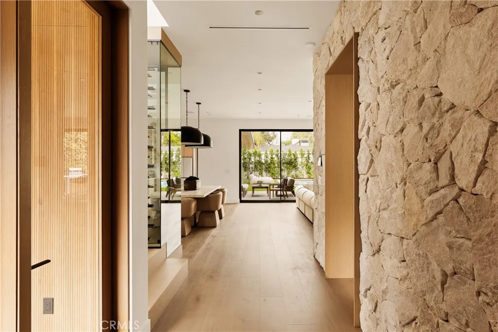12753 Halkirk Street, Studio City, California 91604 home-pic-9