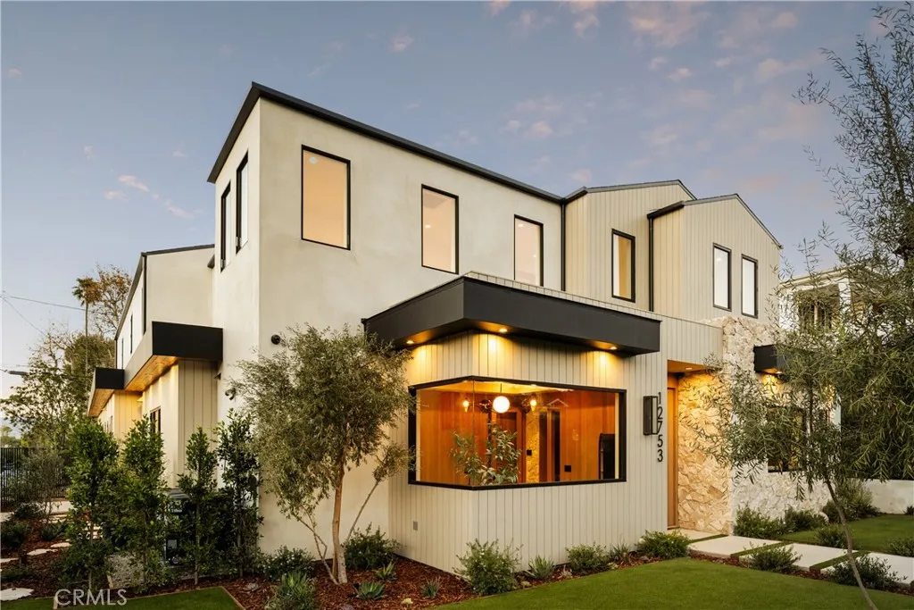 12753 Halkirk Street, Studio City, California 91604 home-pic-1