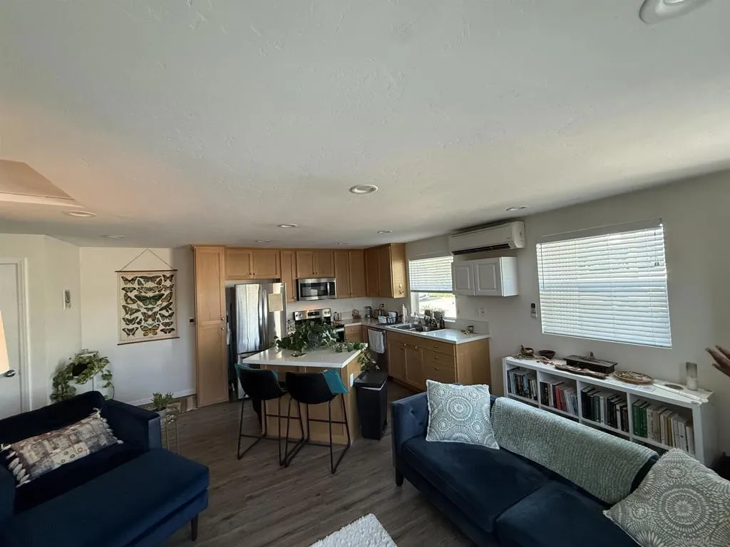 2239 2241 Meadow Lark Drive, San Diego, California 92123 home-pic-22