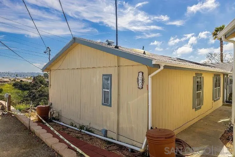 2239 2241 Meadow Lark Drive, San Diego, California 92123 home-pic-21
