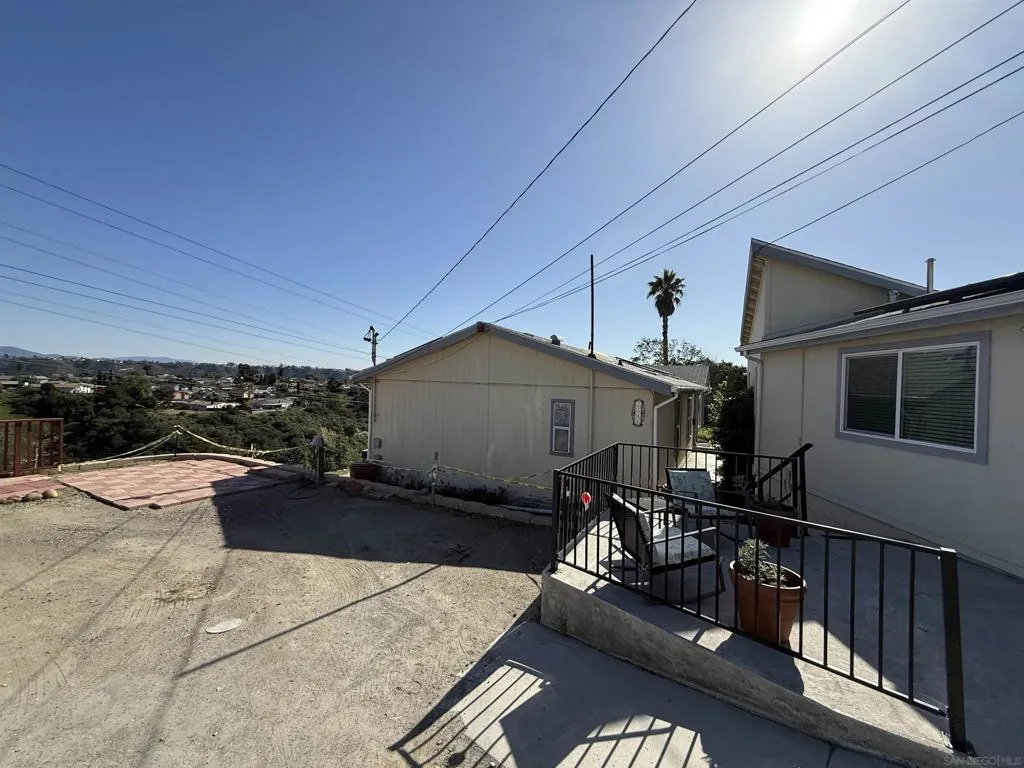 2239 2241 Meadow Lark Drive, San Diego, California 92123 home-pic-20