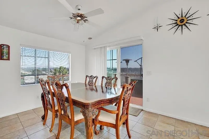 2239 2241 Meadow Lark Drive, San Diego, California 92123 home-pic-6