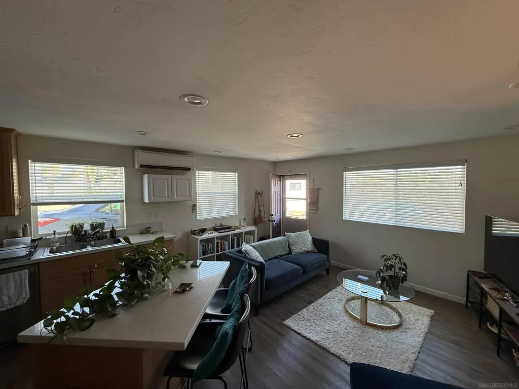 2239 2241 Meadow Lark Drive, San Diego, California 92123 home-pic-23