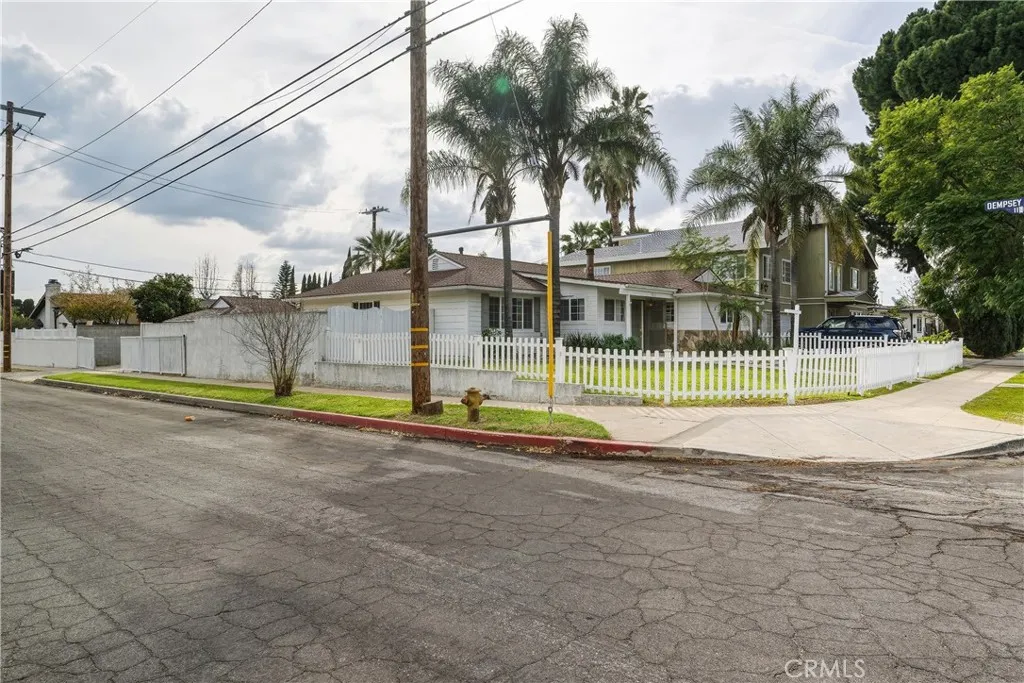 15830 Kalisher, Granada Hills, California 91344 home-pic-6