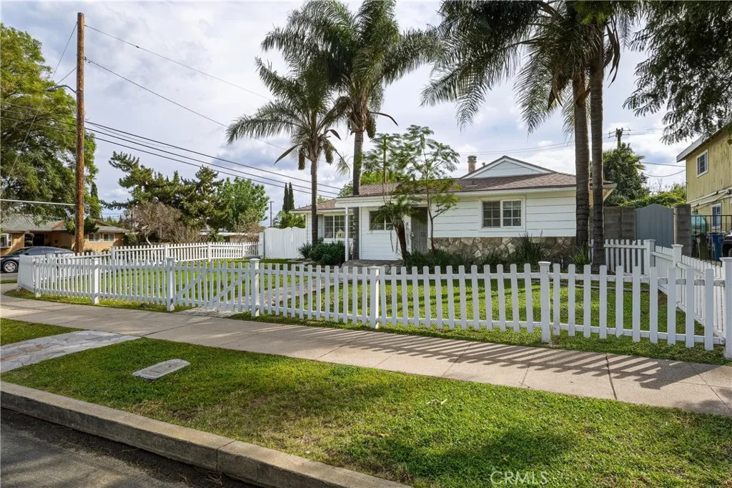 15830 Kalisher, Granada Hills, California 91344 home-pic-4