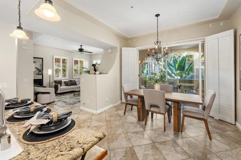 2760 Farragut 109, San Diego, California 92106 home-pic-12