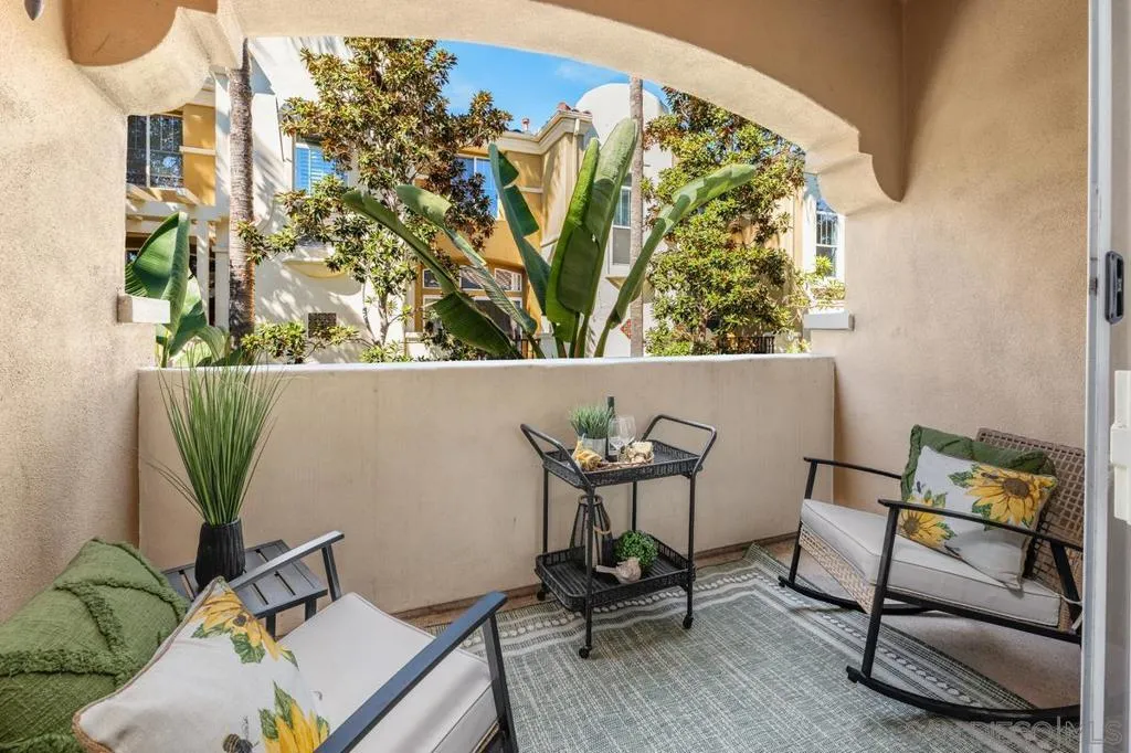 2760 Farragut 109, San Diego, California 92106 home-pic-15