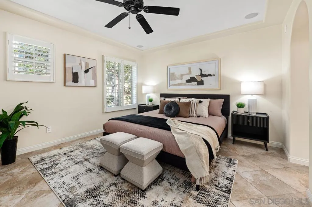 2760 Farragut 109, San Diego, California 92106 home-pic-16