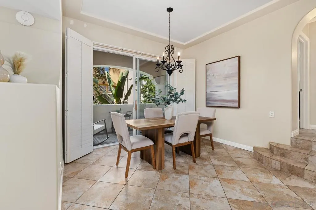 2760 Farragut 109, San Diego, California 92106 home-pic-11