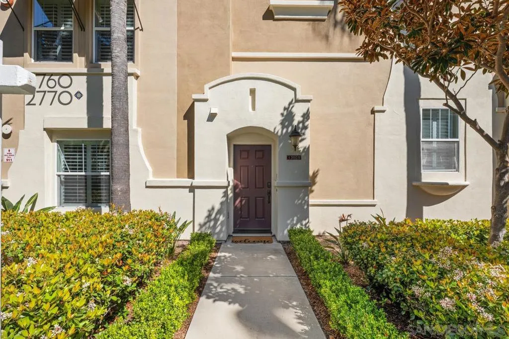 2760 Farragut 109, San Diego, California 92106 home-pic-1