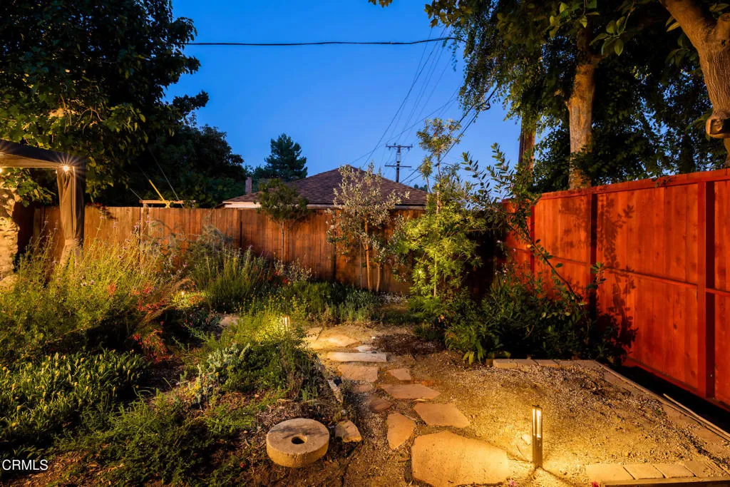1364 N Harding Avenue, Pasadena, California 91104 home-pic-46