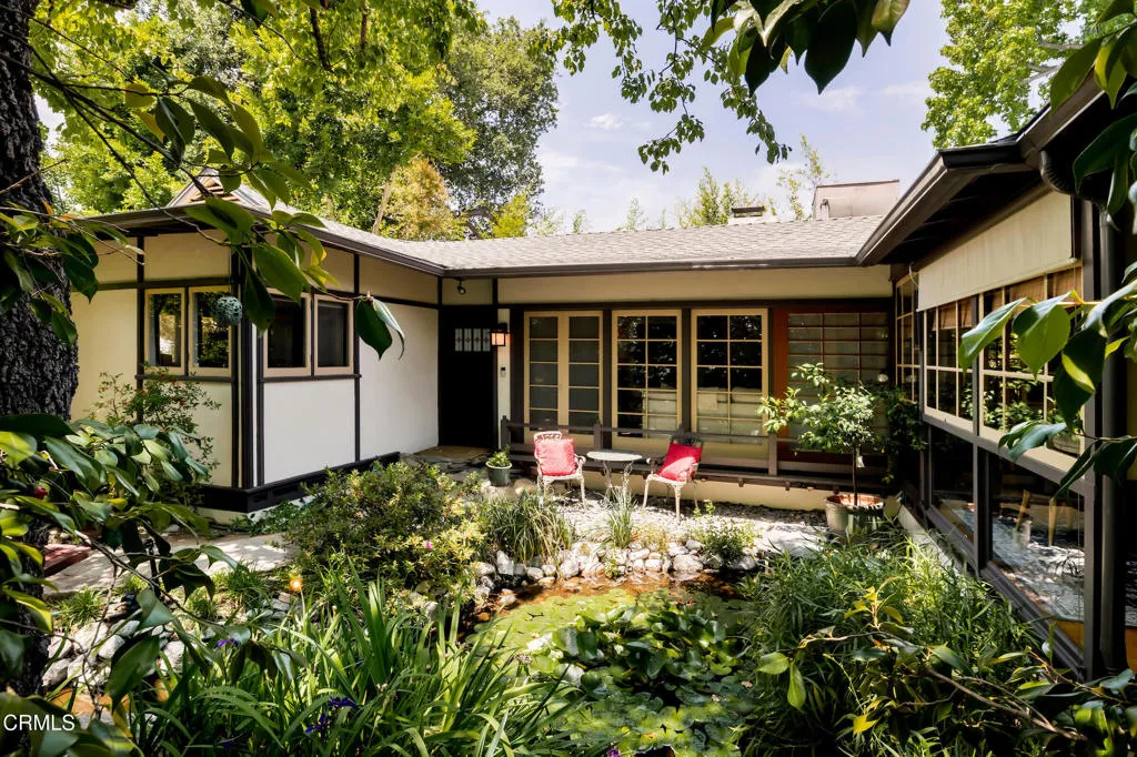 1364 N Harding Avenue, Pasadena, California 91104 home-pic-8