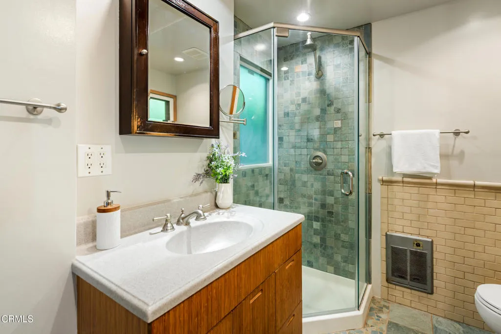 1364 N Harding Avenue, Pasadena, California 91104 home-pic-32