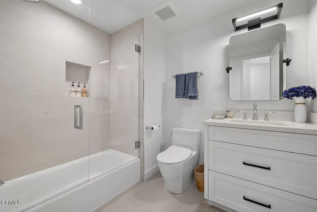 1437 Windshore Way, Oxnard, California 93035 home-pic-26