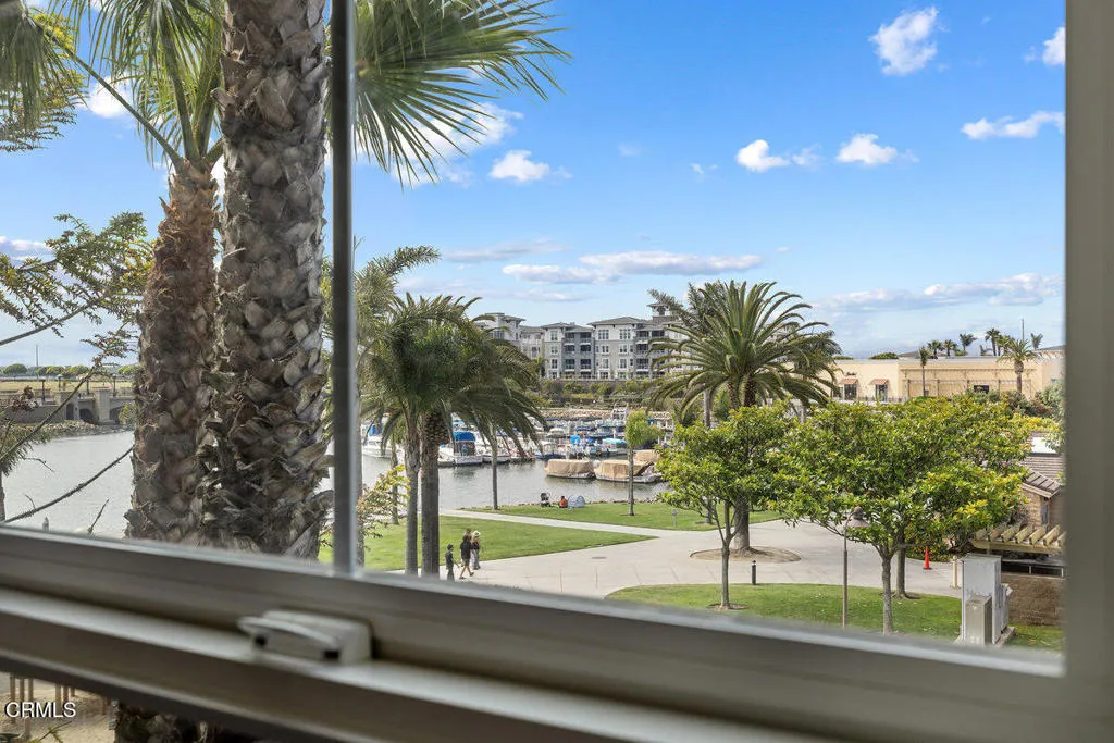 1437 Windshore Way, Oxnard, California 93035 home-pic-15