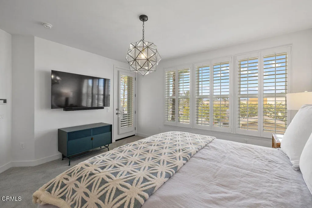 1437 Windshore Way, Oxnard, California 93035 home-pic-18