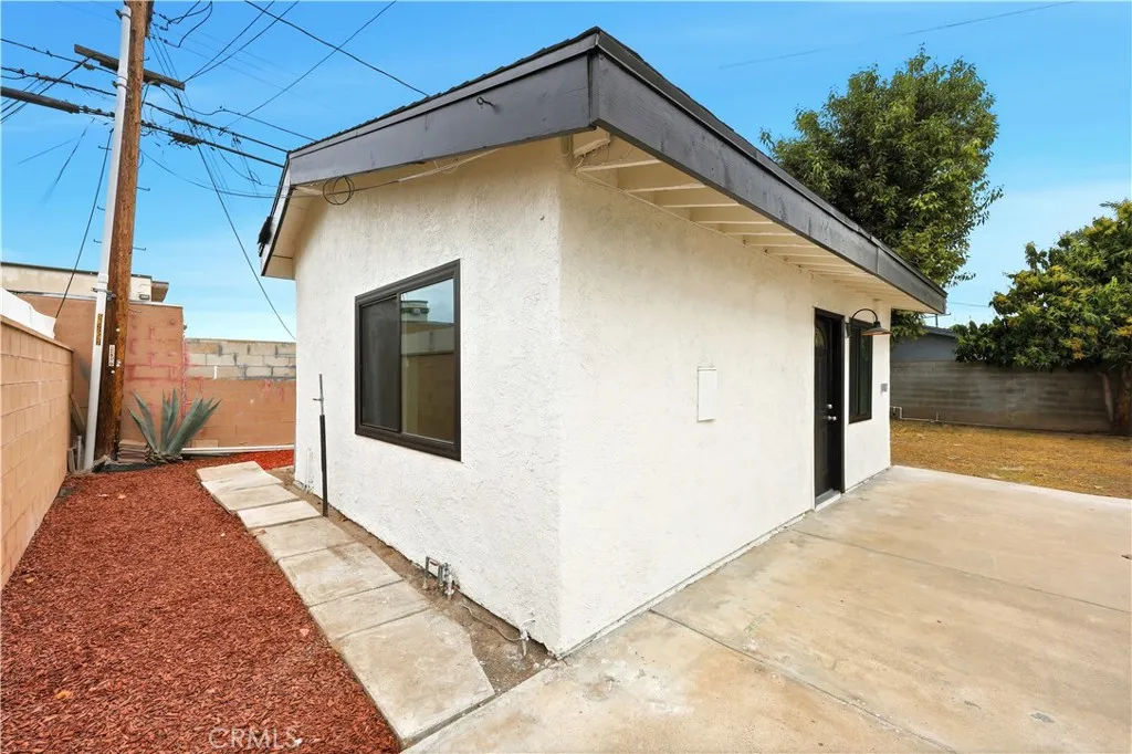 3143 Coolidge Avenue, Anaheim, California 92801 home-pic-57