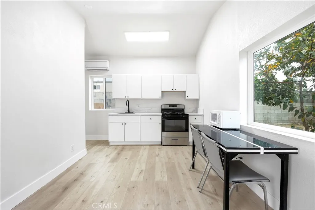 3143 Coolidge Avenue, Anaheim, California 92801 home-pic-60