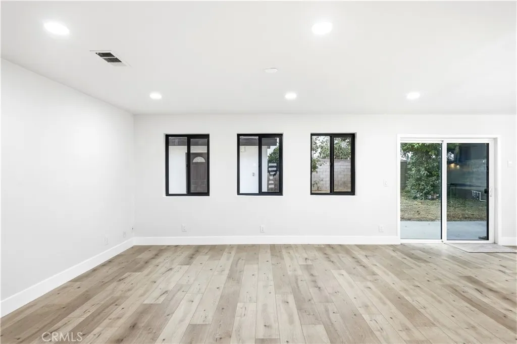 3143 Coolidge Avenue, Anaheim, California 92801 home-pic-23