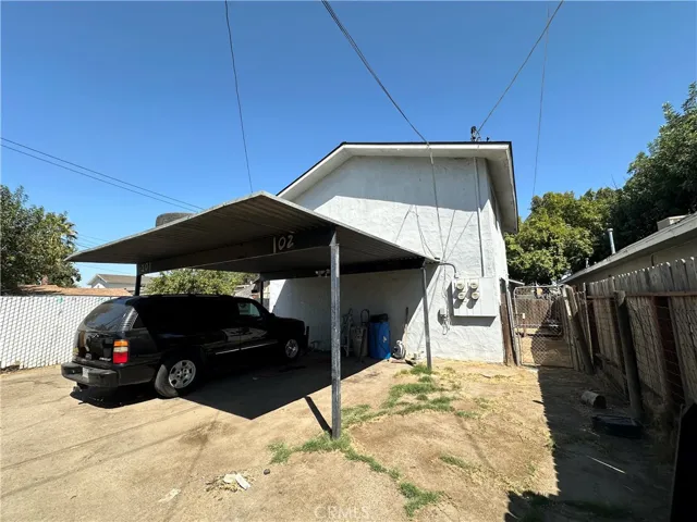 329 N Diana, Fresno, California 93701