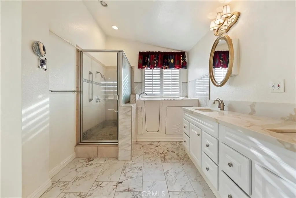 19185 Cochise, Apple Valley, California 92308 home-pic-39