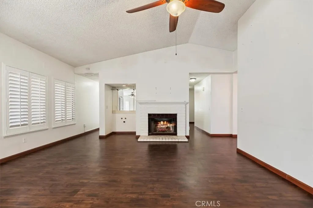19185 Cochise, Apple Valley, California 92308 home-pic-17