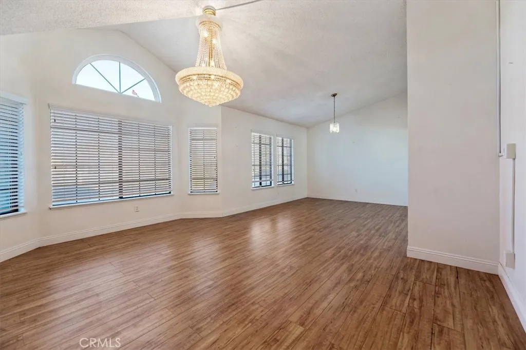 19185 Cochise, Apple Valley, California 92308 home-pic-11