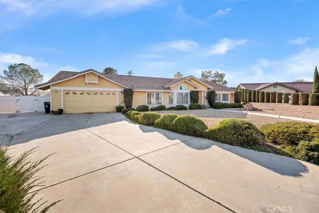 19185 Cochise, Apple Valley, California 92308 home-pic-4