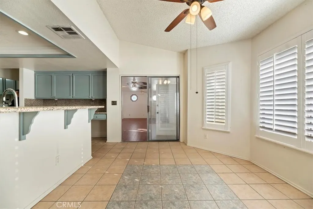 19185 Cochise, Apple Valley, California 92308 home-pic-19
