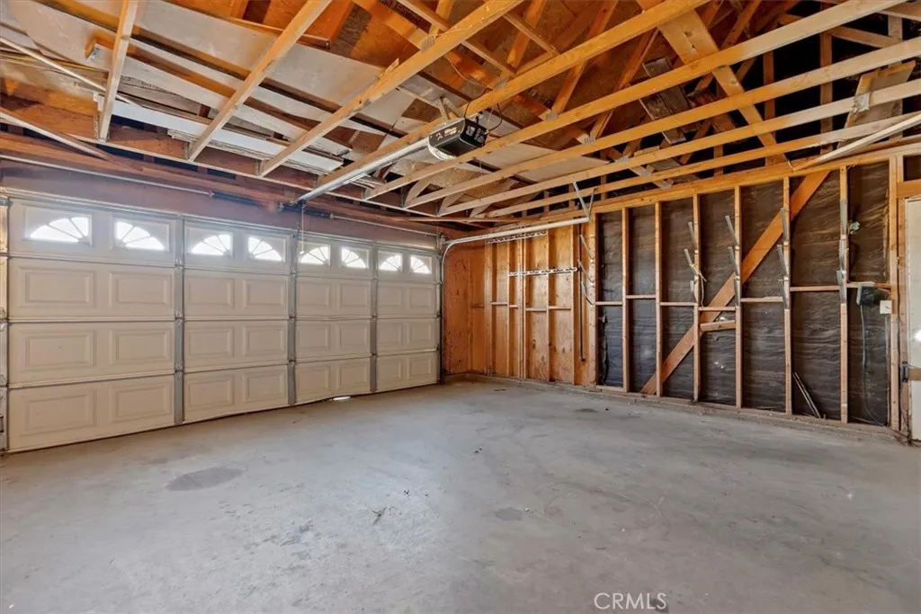 19185 Cochise, Apple Valley, California 92308 home-pic-24