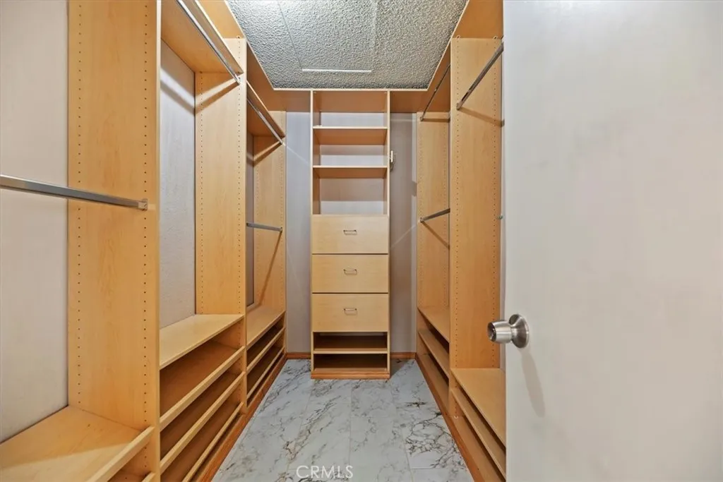 19185 Cochise, Apple Valley, California 92308 home-pic-40