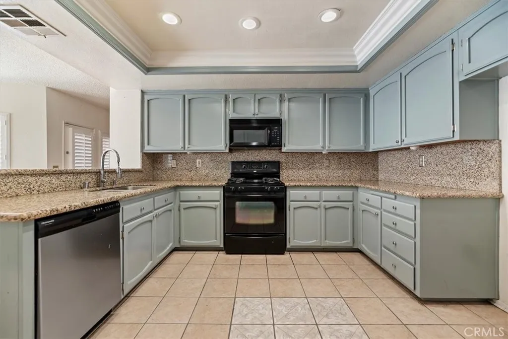 19185 Cochise, Apple Valley, California 92308 home-pic-21