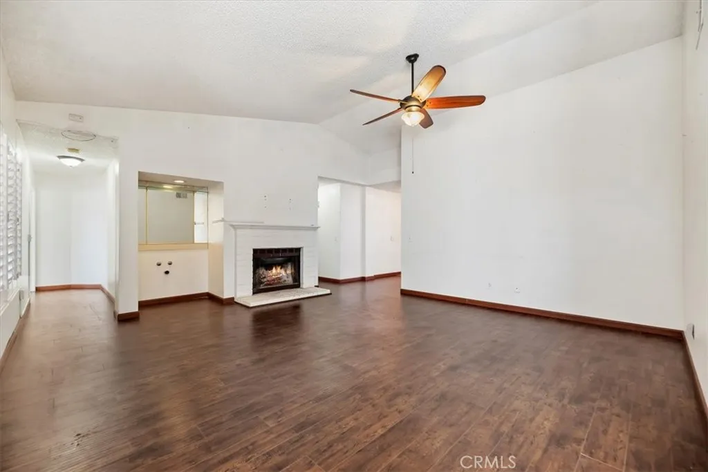 19185 Cochise, Apple Valley, California 92308 home-pic-18