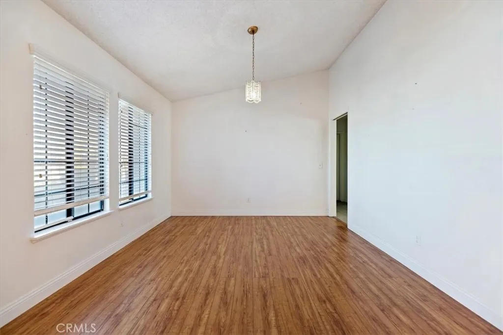 19185 Cochise, Apple Valley, California 92308 home-pic-13