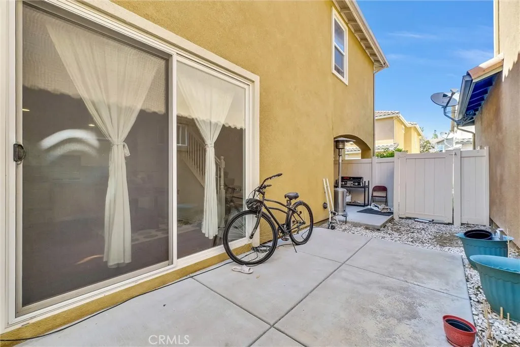 7042 Logsdon, Eastvale, California 92880 home-pic-23