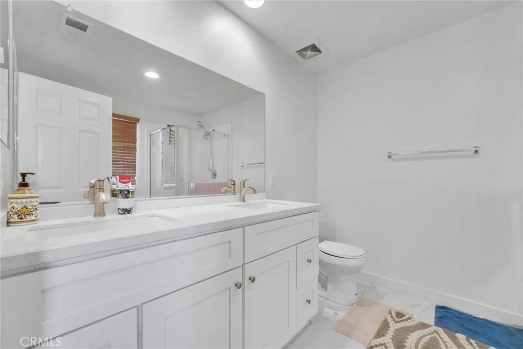 7042 Logsdon, Eastvale, California 92880 home-pic-19