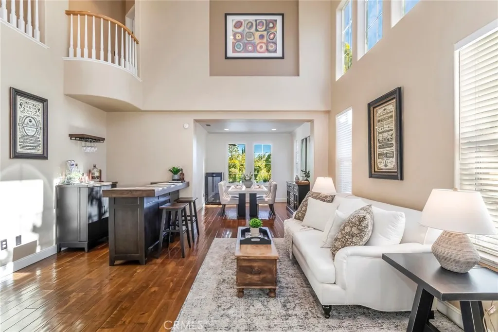 25830 De Quincy Place, Valencia, California 91381 home-pic-10