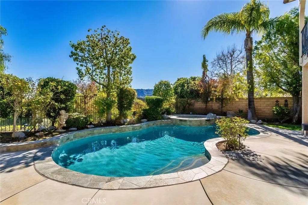 25830 De Quincy Place, Valencia, California 91381 home-pic-42
