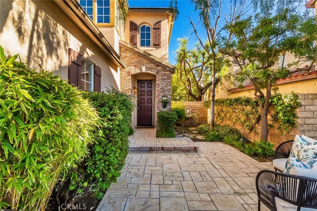 25830 De Quincy Place, Valencia, California 91381 home-pic-7