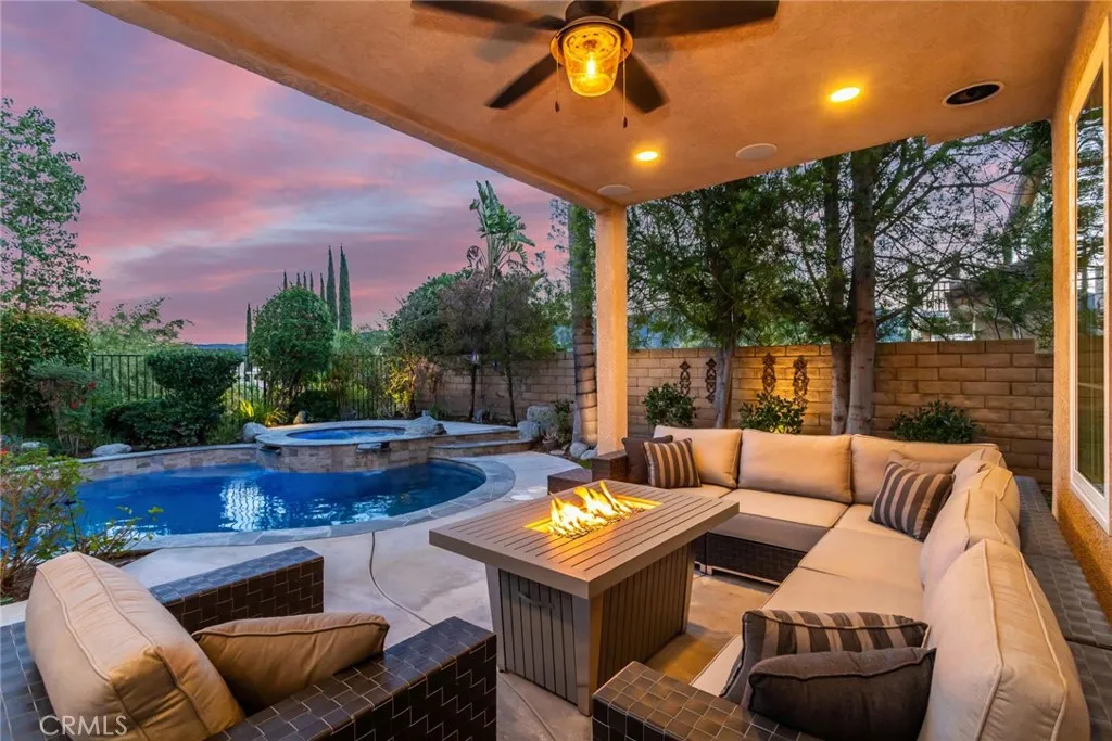 25830 De Quincy Place, Valencia, California 91381 home-pic-55