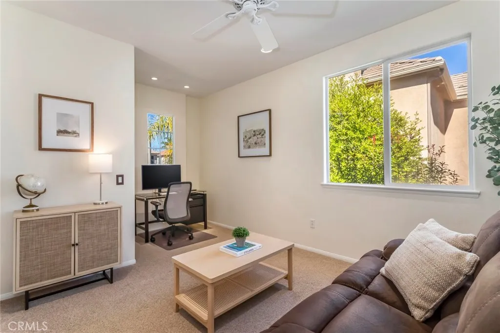 25830 De Quincy Place, Valencia, California 91381 home-pic-33