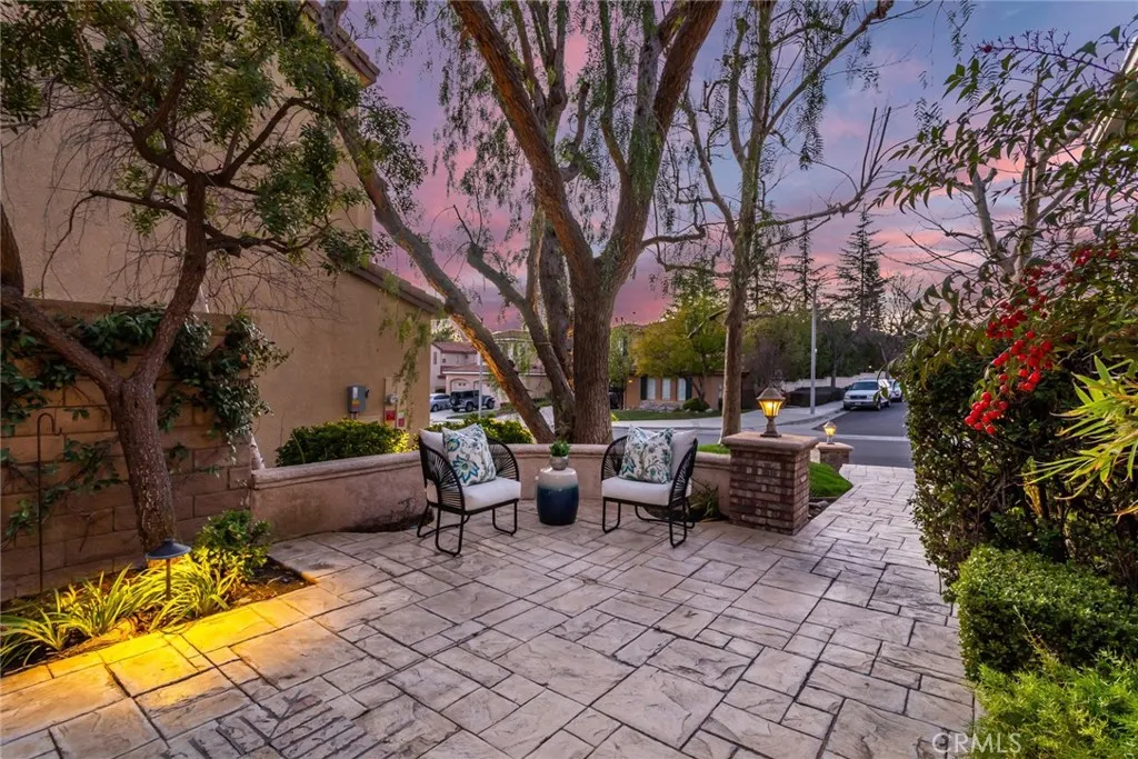 25830 De Quincy Place, Valencia, California 91381 home-pic-49