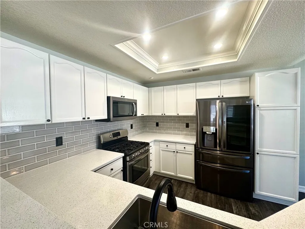 3410 E Lambeth Court F, Orange, California 92869 home-pic-4