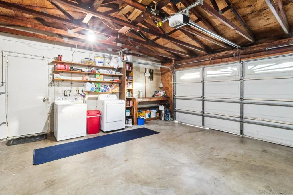 3365 S S Bonita St, Spring Valley, California 91977 home-pic-31