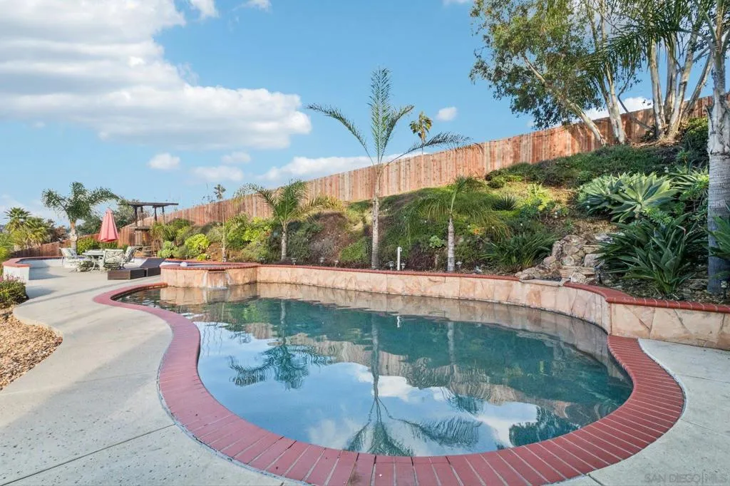 3365 S S Bonita St, Spring Valley, California 91977 home-pic-2