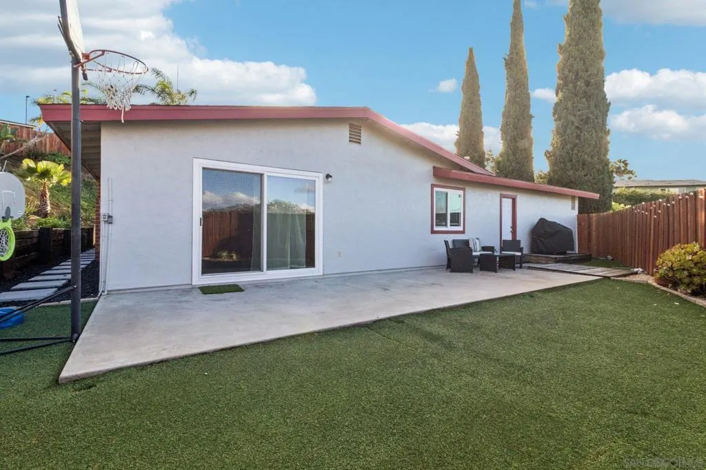 3365 S S Bonita St, Spring Valley, California 91977 home-pic-7