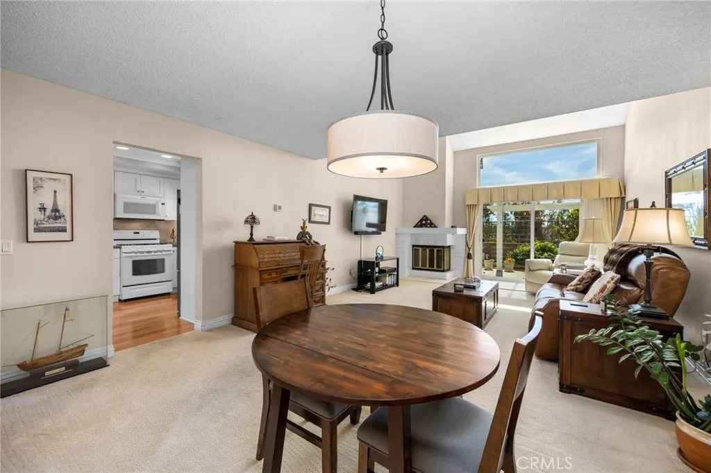 22312 Summit Hill Drive 41, Lake Forest, California 92630 home-pic-4