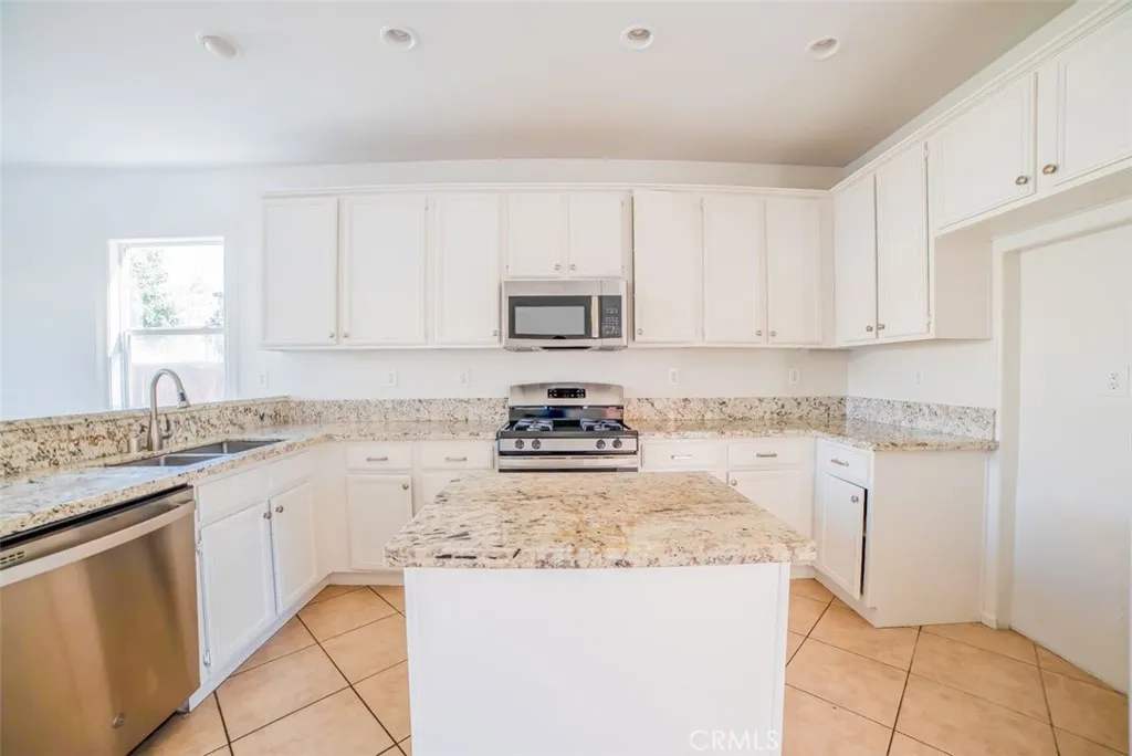 3653 Alhambra, Perris, California 92571 home-pic-14